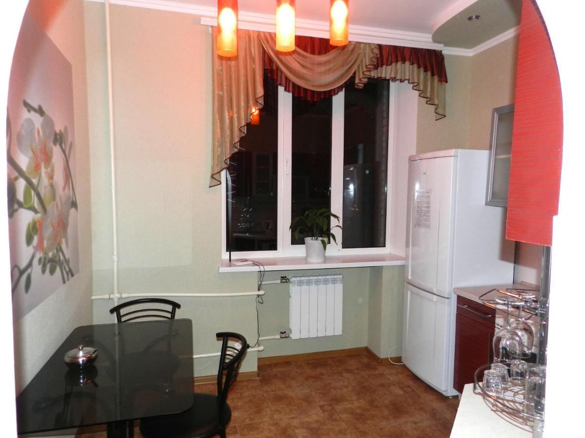 1-room Luxury Apartment on Sobornyi Avenue 174-а, by GrandHome. Center Запорожье Экстерьер фото